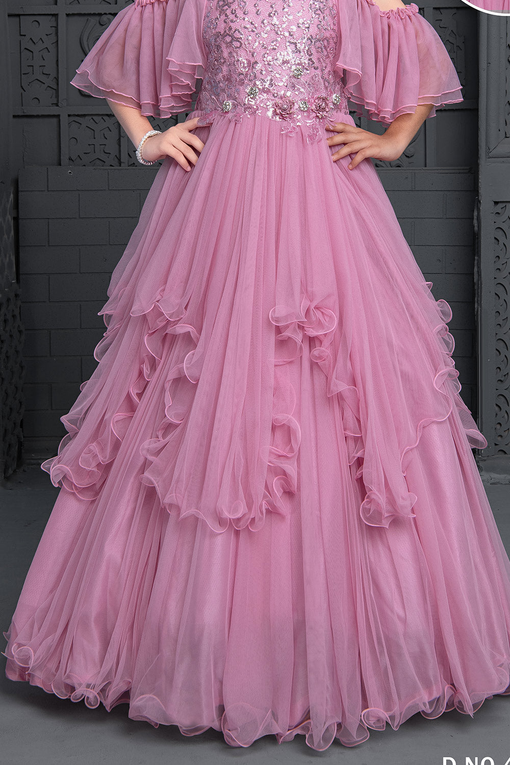 Sweetheart Quinceanera Dress Sequins Vestidos Pink Prom Ball Gowns Ld11520  - China Evening Dress and Prom Dresses price | Made-in-China.com